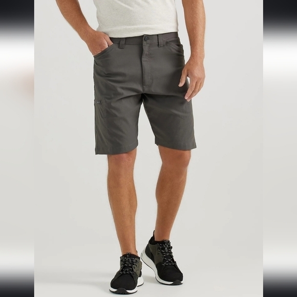 MEN'S WRANGLER OUTDOOR PERFORMANCE UTILITY SHORT IN SMOKE 42 - Picture 11 of 12
